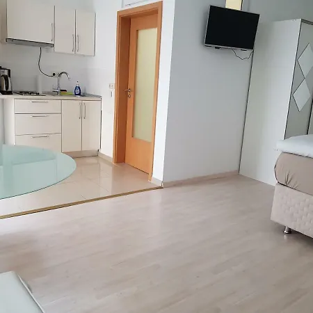 Pensionsappartments Blitz Penzion Wiesbaden
